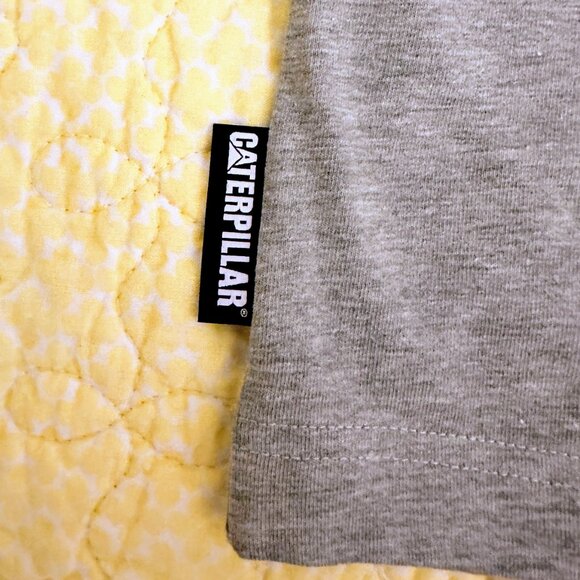 CATERPILLAR Official Men's Heather Grey Short Sleeve Tee Size Large NWT - Picture 4 of 5